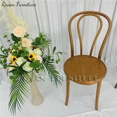 Siġġijiet tal-Istil Bentwood tal-Avveniment tal-injam